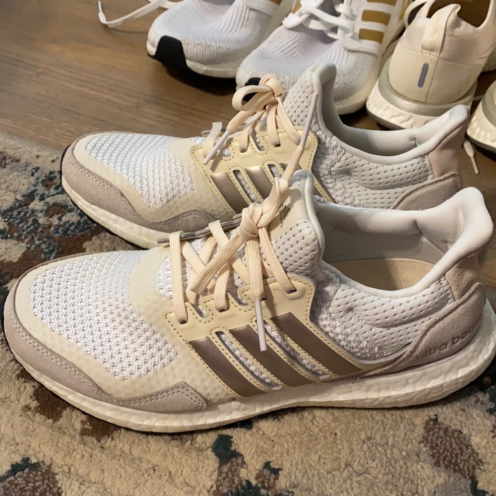 Adidas Ultraboost Tennis Shoes